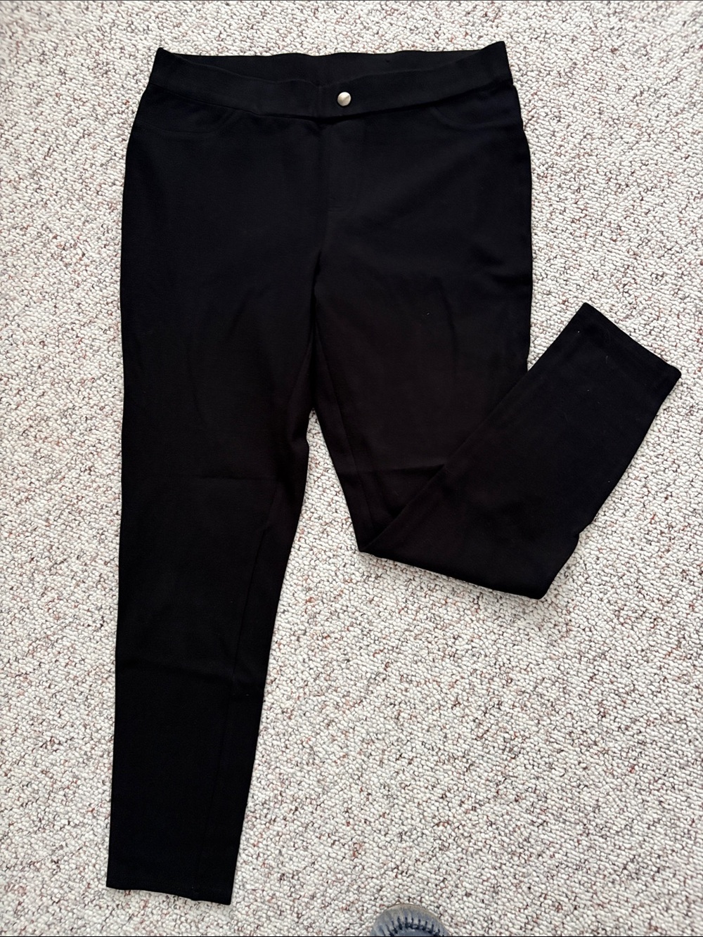 intro. Black Ponte Leggings